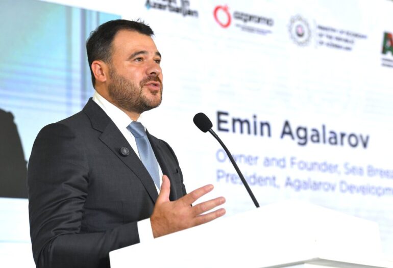 Emin 69e1f5c94e458